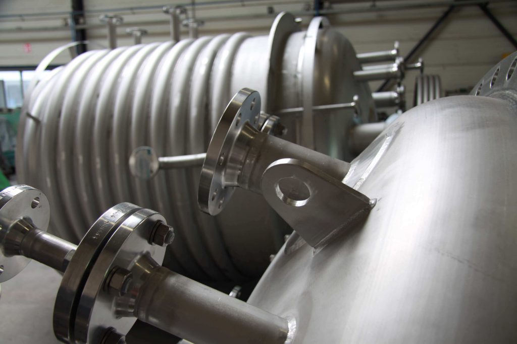 Custom-made stainless steel pressure vessels