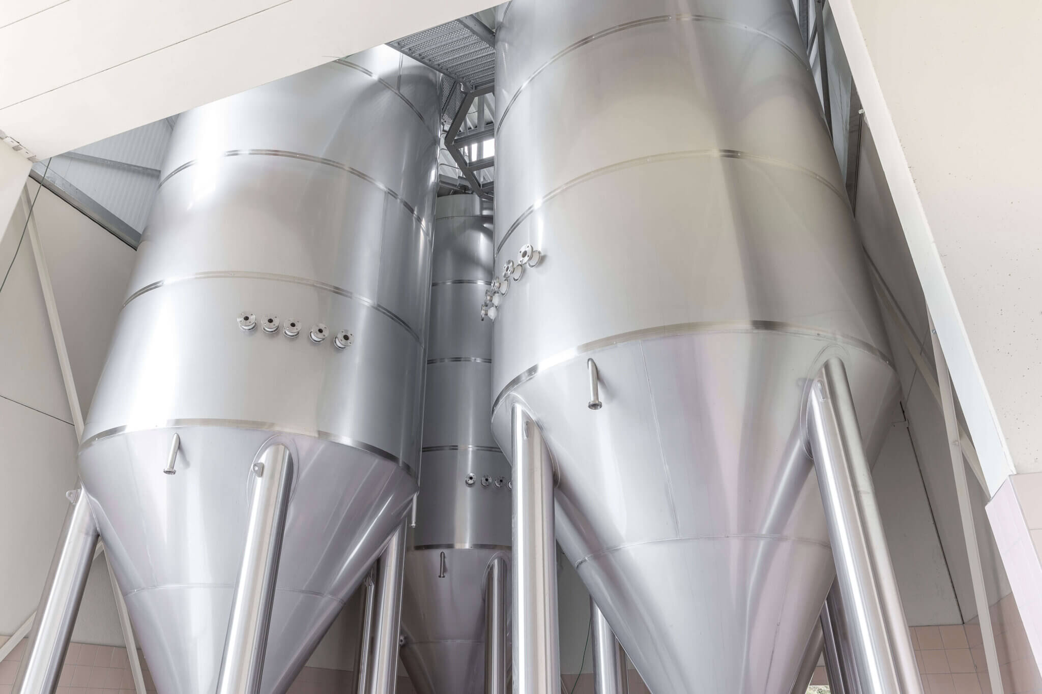 cylindrical conical tanks (CCTs)