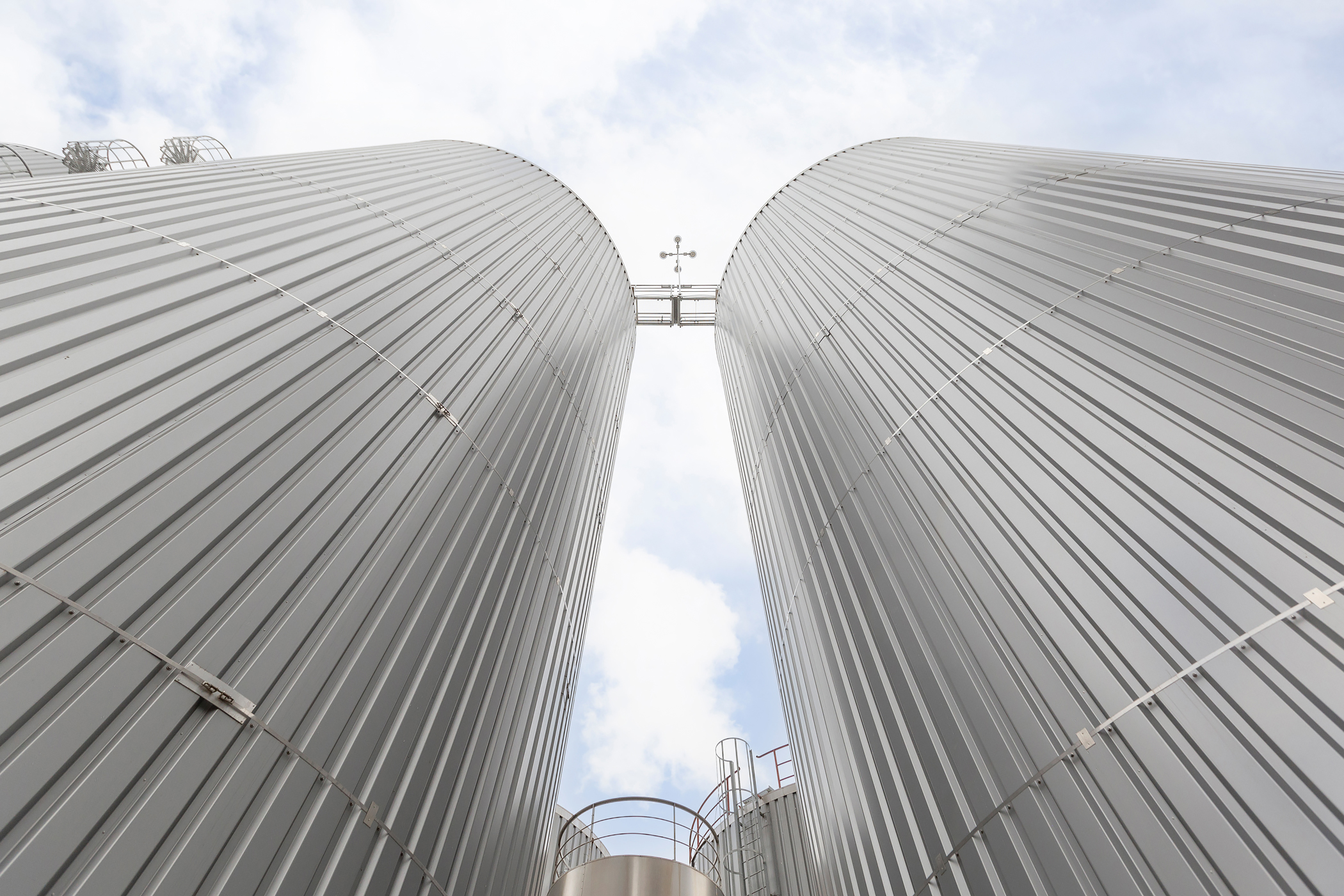 Three 1,000 m3 duplex tanks for Labee Group